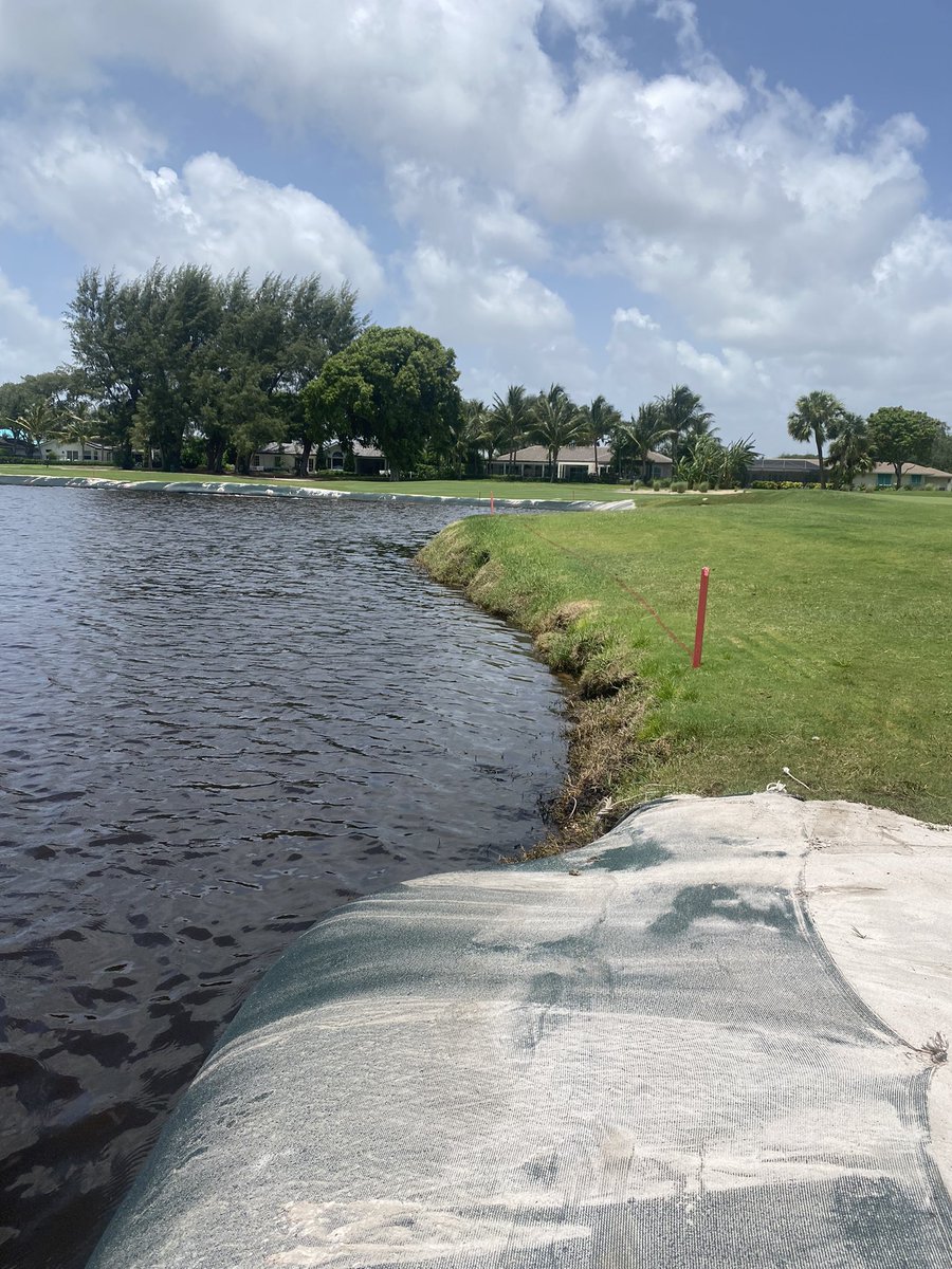 nate_watkin's tweet photo. Reclaiming shorelines one foot at a time. @SoxErosion #lakebank #restoration https://t.co/Vutzl35uT5