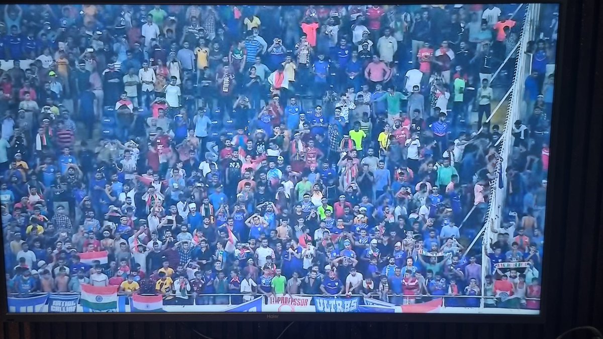 jashanjoshi's tweet photo. India 4 -0 Hongkong . Anwar Ali, Sunil Chhetri, Manvir and super sub Ishan Pandita score for @IndianFootball . Thank you Kolkata for coming in thousands. What a moment !  #BleedBlue #IndianFootball #AFCAsianCup #INDHK https://t.co/o6l4Lt4zgi