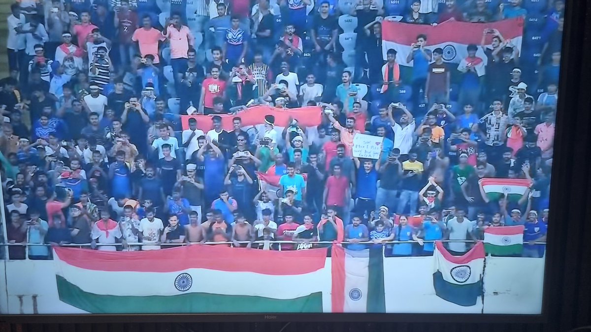 jashanjoshi's tweet photo. India 4 -0 Hongkong . Anwar Ali, Sunil Chhetri, Manvir and super sub Ishan Pandita score for @IndianFootball . Thank you Kolkata for coming in thousands. What a moment !  #BleedBlue #IndianFootball #AFCAsianCup #INDHK https://t.co/o6l4Lt4zgi