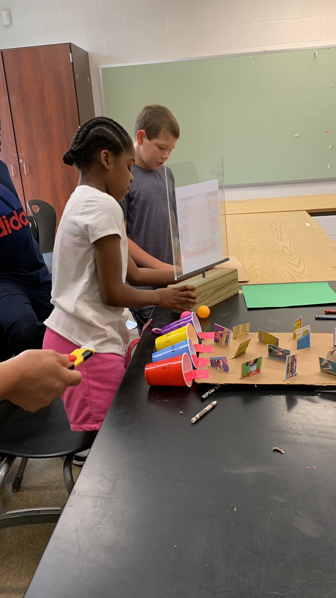 dgibbons09's tweet photo. Construction is well on the way! @TheJ35PodWCS @MesarosMesaros3 #Ohwow!sciencecenter#Summerschoolfun https://t.co/o0nMhTX4Ln