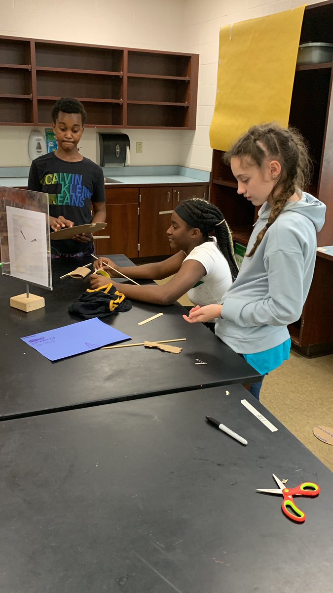 dgibbons09's tweet photo. Construction is well on the way! @TheJ35PodWCS @MesarosMesaros3 #Ohwow!sciencecenter#Summerschoolfun https://t.co/o0nMhTX4Ln