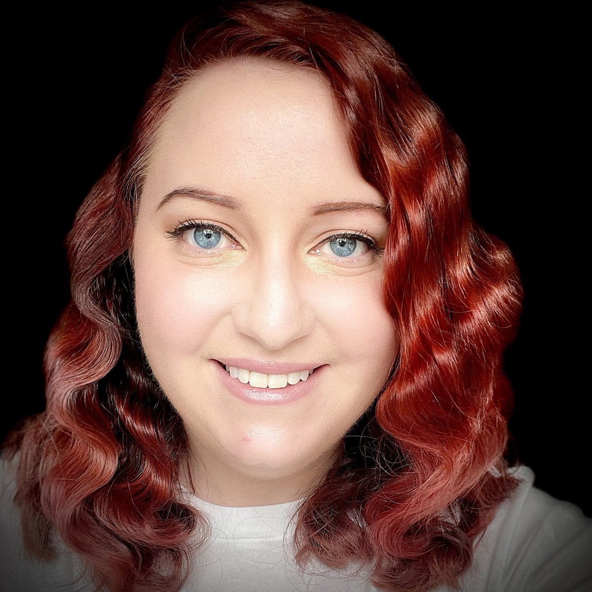 WomenInNuclear's tweet image. Hello, everyone! Today and tomorrow I'm taking over the U.S. WIN twitter for "A day in the Life" #DITL of me - Michelle Sharkey @EngineerChelle