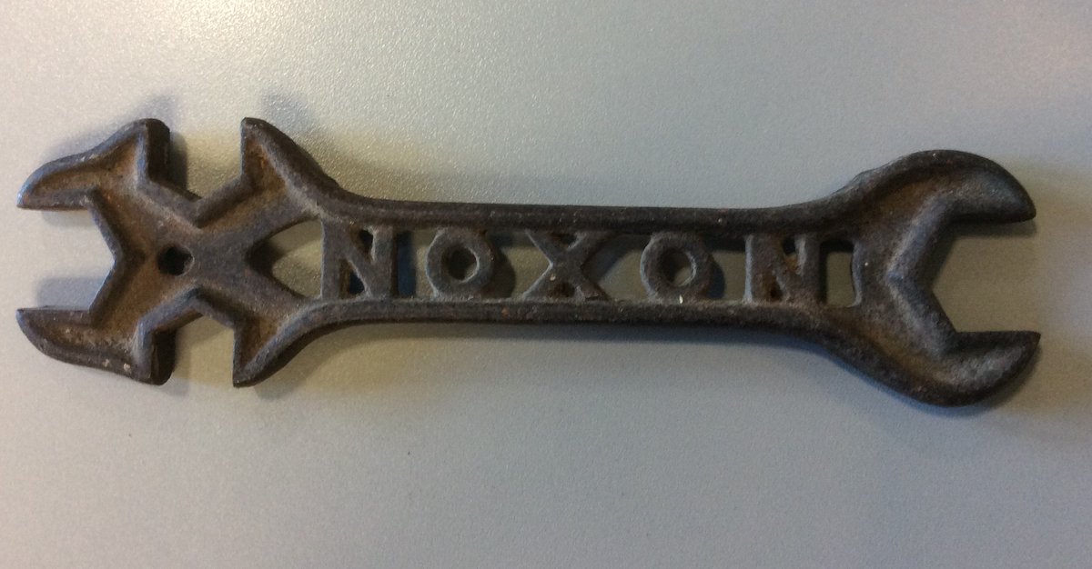 IngersollMuse1's tweet photo. Day 2 #MuseumWeek #creatorMW theme: The NOXON Company in @TownIngersoll (1860s-1916) were creators of clever marketing. The family name is a palindrome and an ambigram - can be read forwards, backwards &amp; upside down. Tagline: "No matter how you look at it Noxon spells quality" https://t.co/i1I7qojBkx