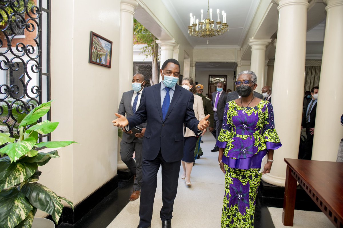 HHichilema's tweet photo. Met with IMF Deputy Managing Director Antoinette Monsio Sayeh today.
Pleased that IMF supports our economic reforms. Talks were fruitful &amp; centred on ensuring growth remains positive &amp; social sector expenditure is sustained &amp; scaled up. #Zambia #aBrighterFuture https://t.co/hI9mDUwYpC