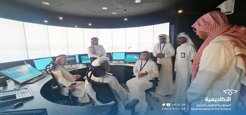 SACA_SA's tweet photo. على هامش التعاون القائم بين الجهتين، استقبلت #الأكاديمية_السعودية للطيران المدني رئيس أكاديمية الامير سلطان لعلوم الطيران @psaa_sbu الكابتن اسماعيل بن سلمان الكشي وعدداً من قيادات الأكاديمية.
 وتم خلال اللقاء مناقشة التعاون المشترك بين الأكاديميتين في مجال التدريب. https://t.co/Y4VGp5erQ2