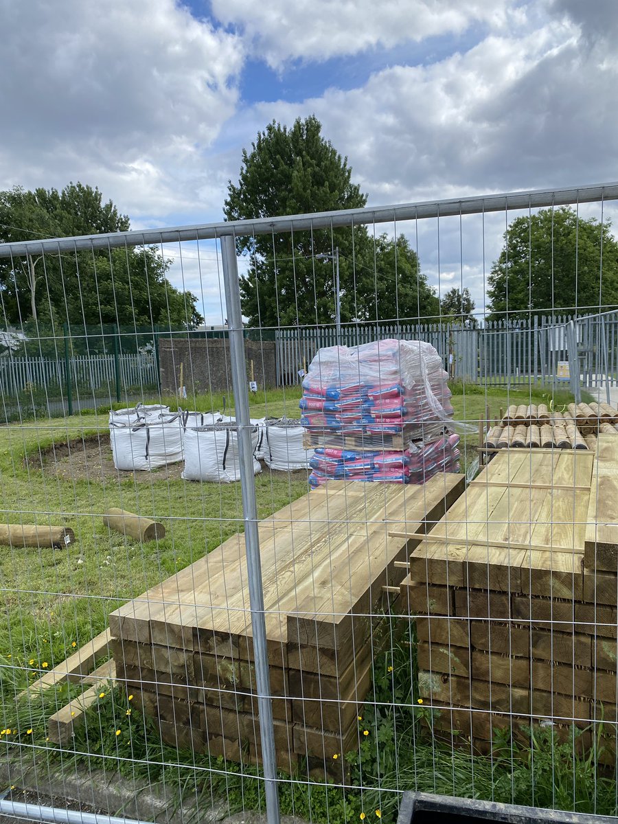 DifferenceDays's tweet image. @VMNSBallymun only two more sleeps before @SMBCAVIATION arrive - such excitement in this wonderful Ballymun DEIS school #differencedays