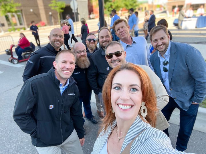 FWDigital's tweet photo. Cheers to Acrisure on the official opening of their building in Downtown Grand Rapids!
Our team, along with @CS_Erickson, integrated an expansive digital signage network into Acrisure’s existing office space that now features a total of three video walls. https://t.co/iBr9xS3AW7