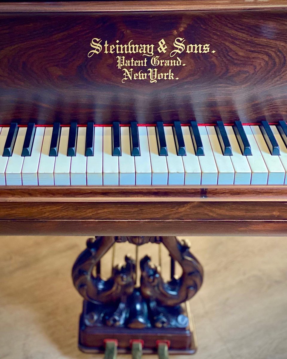 Steinway D Victoriano by Royal Pianos. Un instrumento restaurado que pone en valor la riqueza cultural al más alto nivel. 

Más información en: bit.ly/SteinwayDVicto…