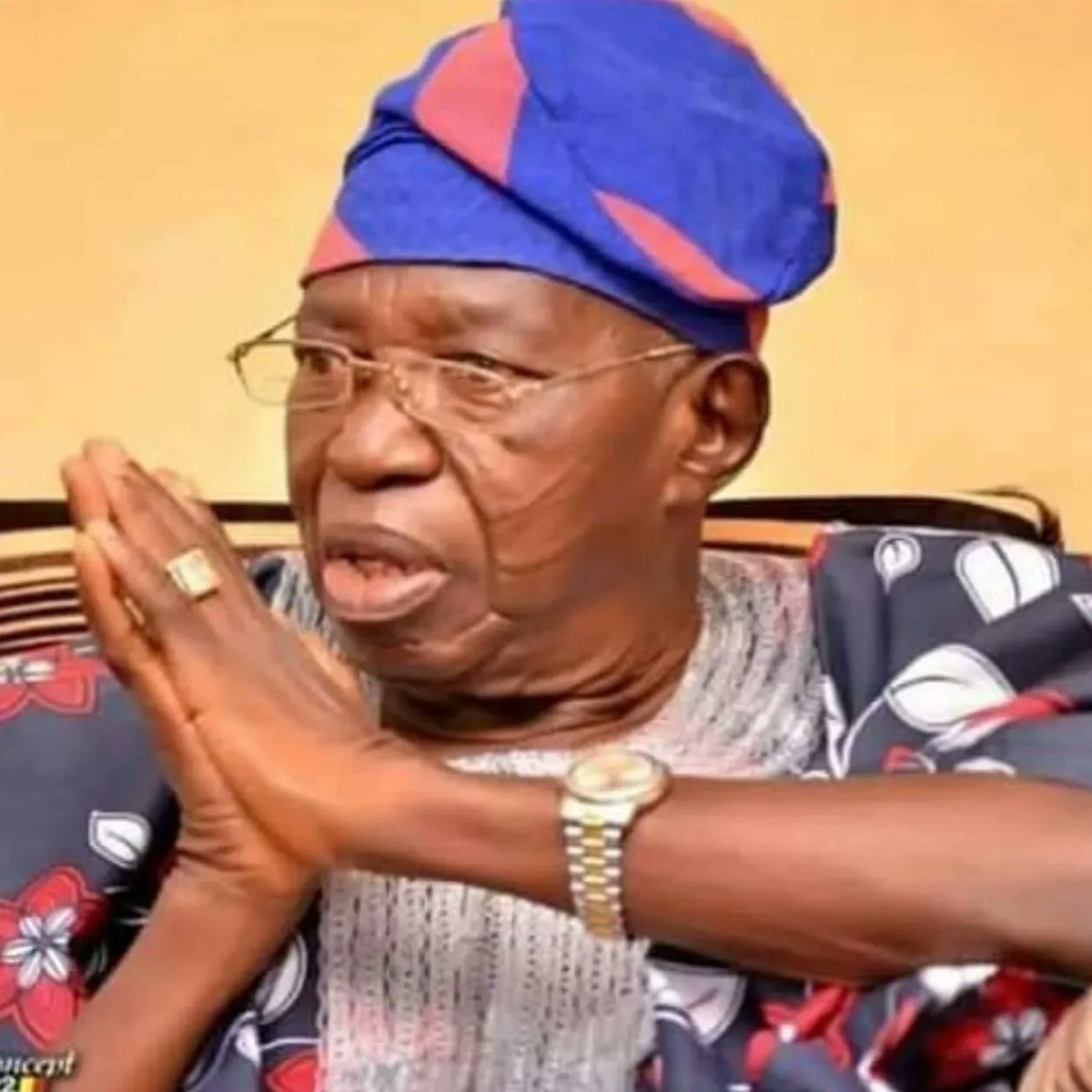 ShootsNg's tweet photo. Eda Onileola reigned on the vintage gramophones with his captivating renditions, flawless language use and sonorous voices that melodiously tore tympanum with the combination of sounds that were pleasant to the ears.
https://t.co/A4fmA91WJE 
#nollywoodmovies #yorubafilms @THR https://t.co/FElz6kJgt0