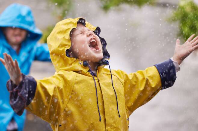 20 ways to get kids active outside on rainy days

"Rain doesn’t mean everyone is stuck indoors. Some of the most fun my kids have is when they’re stomping through puddles, playing in the mud, &amp; getting soaking wet on the rainiest of days."

activeforlife.com/get-kids-activ…

#LiveActiveYEG