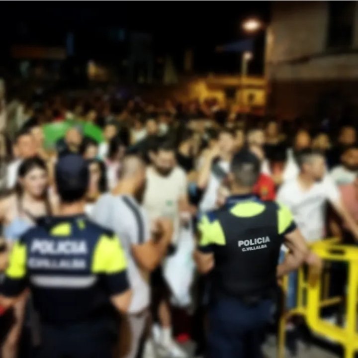 PoliciaVillalba's tweet photo. #PostFiestas

🤯 En plena #Resaca de San Antonio de Padua 🎡 pero muy #Satisfechos por como se han desarrollado 

✅ Conciertos 🎙
✅ Encierros 🦬
✅ Ferial 🎢
✅ Controles 🍺
✅ Procesiones ✝️
✅ Charangas 🥁
✅ Fuegos Artificiales 🎆

👍 Responsabilidad por parte de todos 👏👏 https://t.co/YBjM2LAT3c