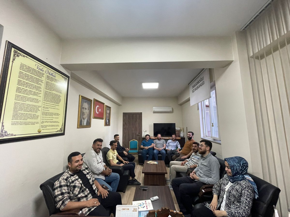 Haftalık olağan Yürütme Kurulu toplantımızı İlçe Gençlik Kolları Başkanımız <a href="/aliHINAZ/">Ali Hınaz 🇹🇷</a> riyasetinde gerçekleştirdik. Toplantımız hayırlara vesile olsun inşallah 🤗