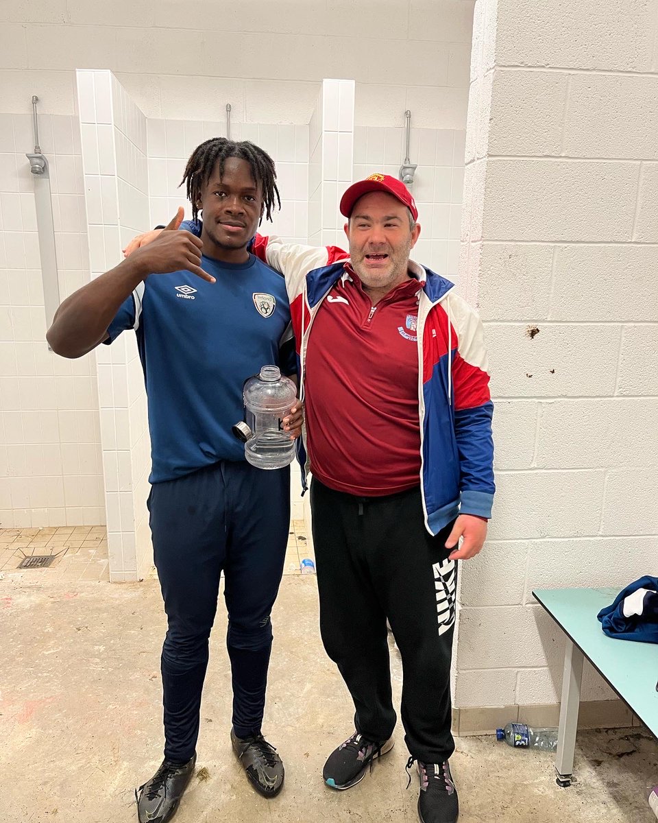 francisbilardi's tweet photo. #Igotmyfirst #twoplayers today
Joe Reynolds & Mani Rufai
#welcometotheclub @stmaelruans #iwantsaythankyou @FAICLONDALKIN https://t.co/y2xji5UCkV