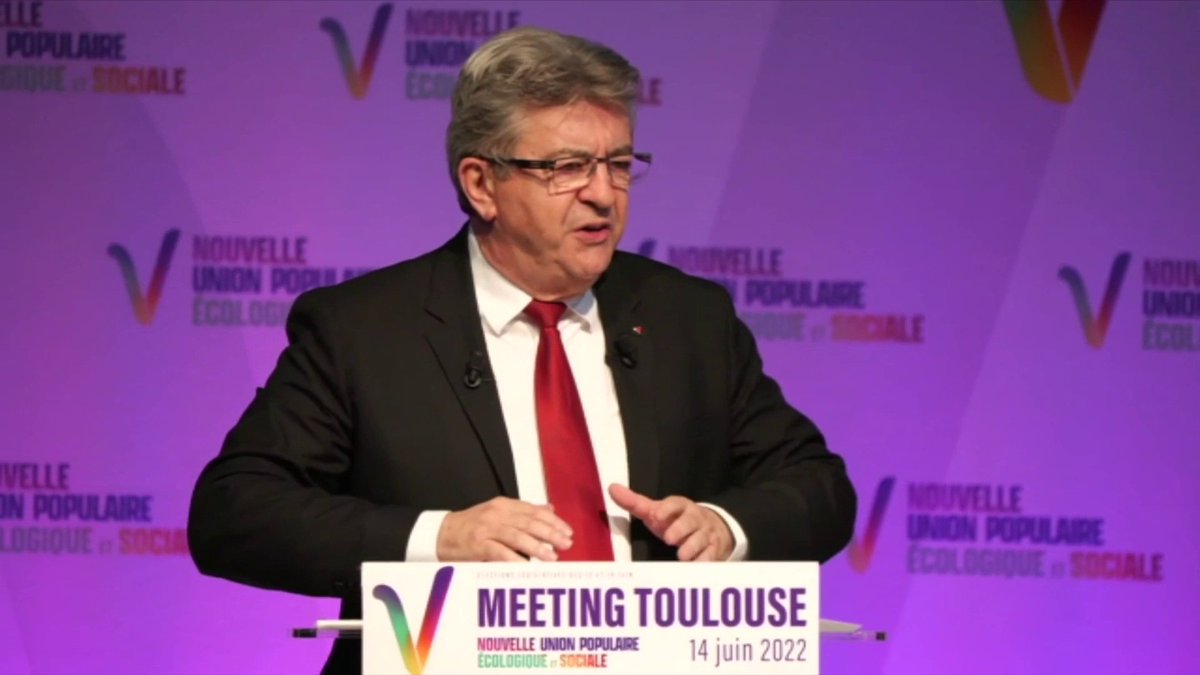 BFMTV's tweet photo. 🔴 EN DIRECT
"La retraite à 60 ans libère 830.000 postes de travail", lance Jean-Luc Mélenchon
https://t.co/zLwCv2oMNx https://t.co/MyEXIhbJzD