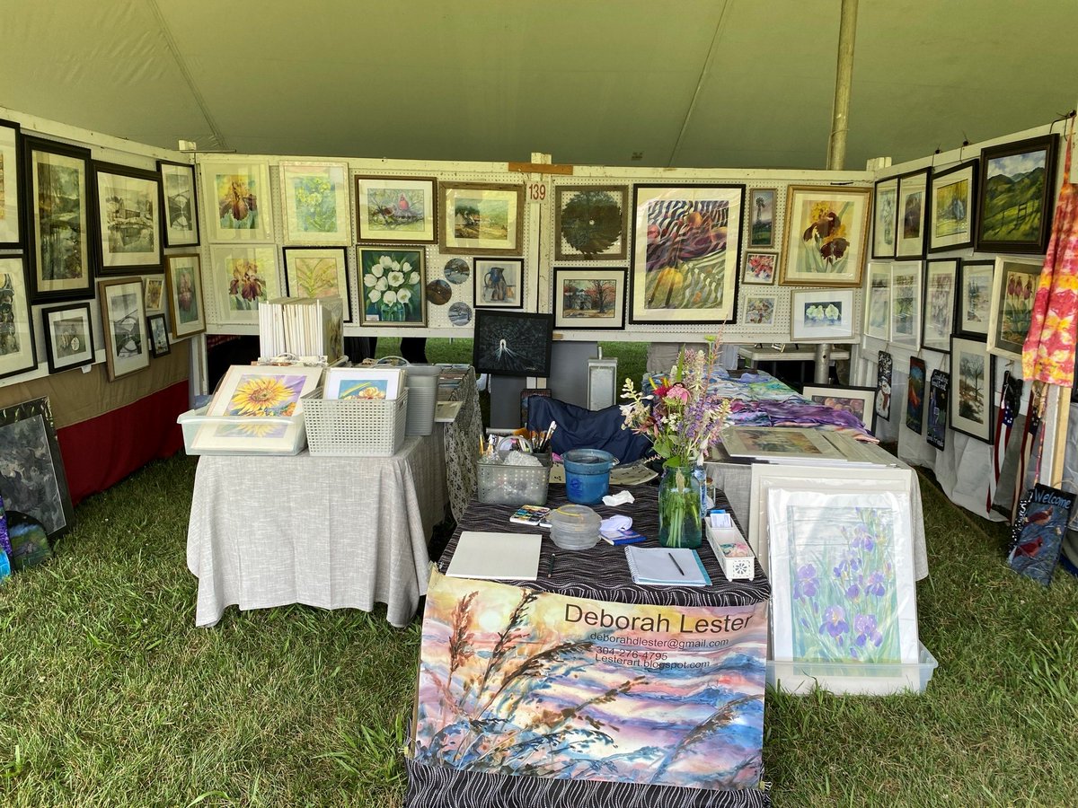 WVMSACF's tweet photo. 🎨 See Deborah Lester paint LIVE at the 60th Mountain State Art &amp; Craft Fair!

🗓July 1-3, 2022
📍Cedar Lakes Conference Center, Ripley, WV
👉https://t.co/WvQiedahpa

#msacf #ripleywv #westvirginia #wvartist https://t.co/OSckTrp7OA