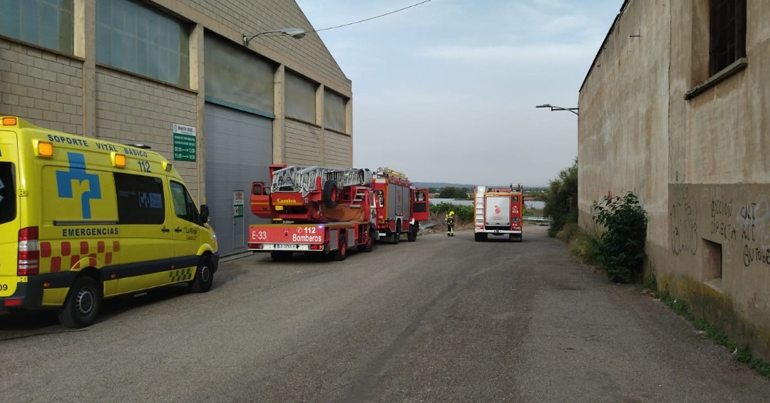 🏭 🔥    🚒     Arde una nave de la fábrica de Envases Metálicos Moreno
Léelo en:  ow.ly/q0K950JxpcB

#incendio  #bomberos  #EnvasesMetálicos