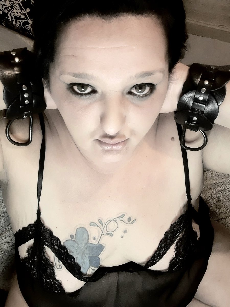 lillymarie82of's tweet photo. I love roll play!https://t.co/rIiAWGxNF0
Subscribe and let me dress up for you however you like. 
Daily free messages
Daily pics
Hundreds of pics and videos
#subscribeonlyfans #onlyfansroleplay #fetish #bdsmonlyfans #newonlyfans #fetishonlyfans #bdsm #onlyfansbbw #bbw #bbwlovers https://t.co/Ay3UuKWtIj