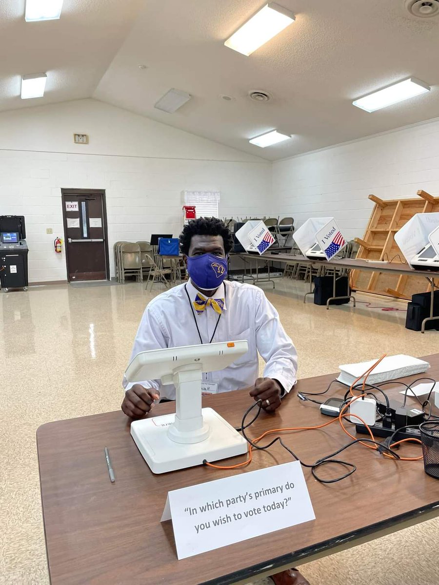 OmegaofRockHill's tweet photo. SC Primaries #OmegasVote @themighty6thd @officialoppf  #SCVote #Vote #Service #Omegas #Ques https://t.co/6iCVTZ7WqW