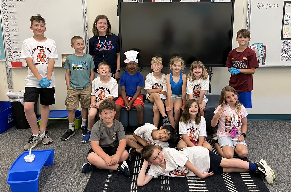 MsLeva__'s tweet photo. I’m so lucky I get to spend my afternoons with this amazing group of kiddos! @wondercarewcsd https://t.co/VqNfk4LOjc