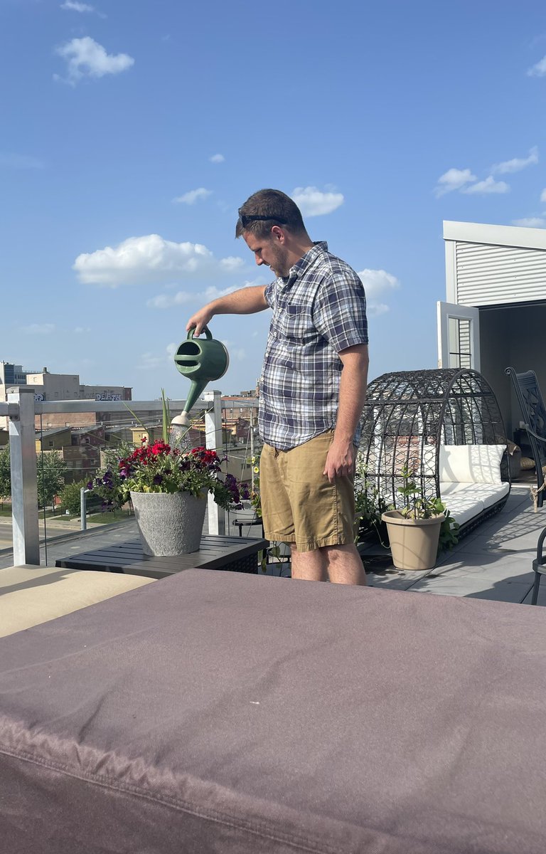 ShannonforIowa's tweet photo. @neilfromia taking care of the plants. #hotAF https://t.co/NsH3wbM5iu
