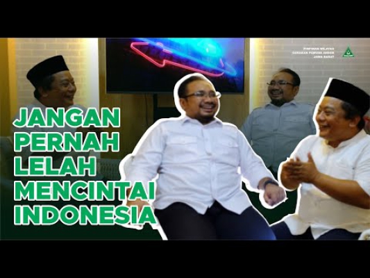 ayopos_com's tweet photo. [Ayopos-Arsip]-JANGAN PERNAH LELAH MENCINTAI INDONESIA https://t.co/oq0txl8qbQ #Video #ayoposarsipjangan #AnsorJabar #CoffeeMorning #GPAnsor https://t.co/RezieKCLqu