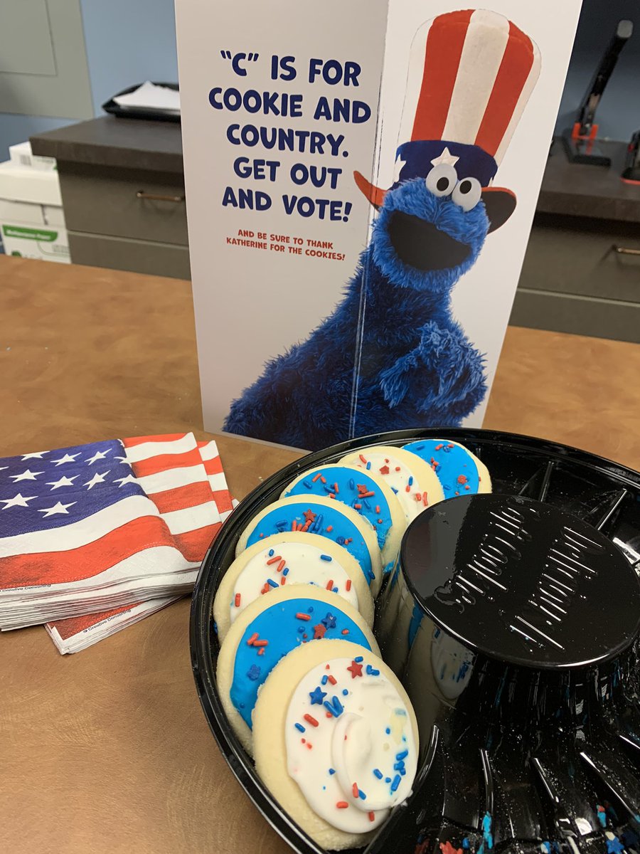 Hey ND, there’s still time to vote!! 

Also, thank you to my coworkers for sharing in my excitement of elections! Credits to <a href="/FMWFBernt/">Bernt Eidsmoe</a> for the graphic creativity 🙌

fmwfchamber.com/community-elec… #FMWFAdvocacy