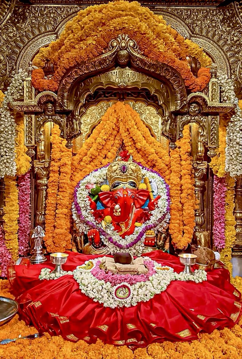 Jayalko1's tweet photo. ट्विटर गणेश प्रभात🌺

EIGHT INCARNATIONS OF GANESHA https://t.co/oNQ4O8MkmP