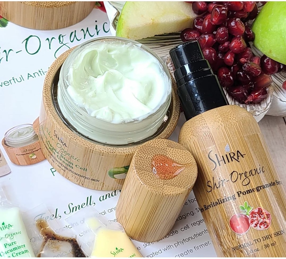 ShiraEsthetics's tweet photo. Swiss Apple Stem Cells boost cellular longevity, which helps with anti-aging along w/ hyperpigmentation. 
🍎🍏

#esthetician #estheticianlife #organic #organicskincare #healthyskin #beauty #beautyblogger #instabeauty #skinhealth #skincareessentials #texture #texturetuesday https://t.co/gKVAPWI7KM
