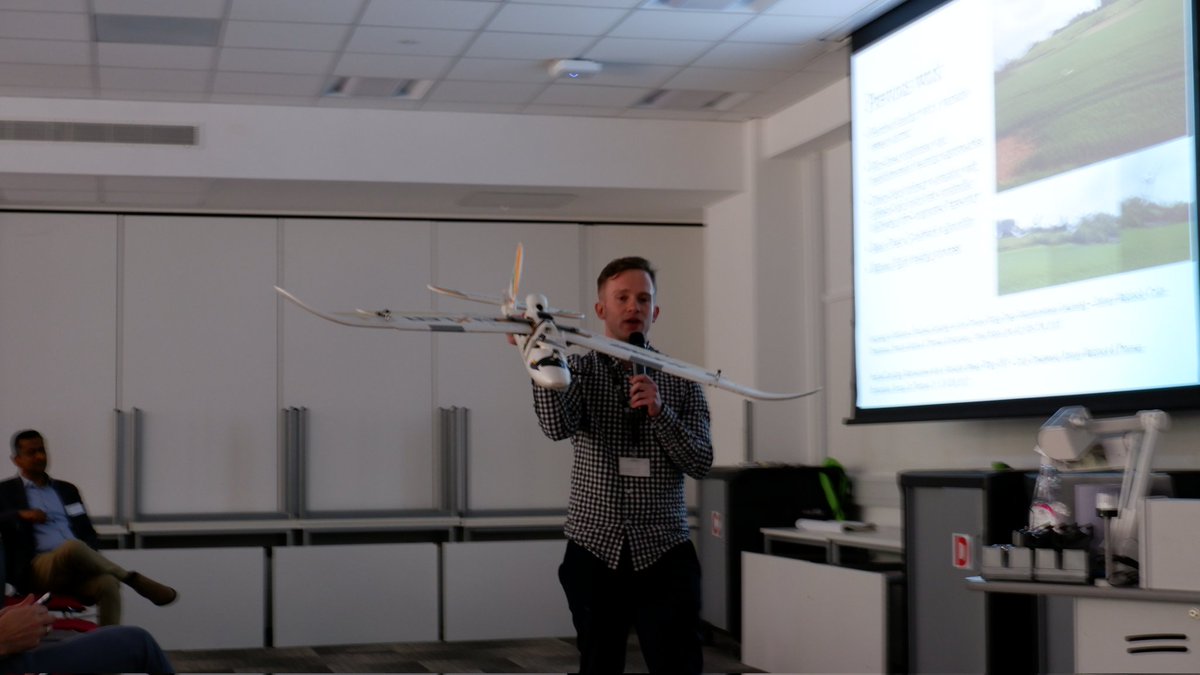 farscopecdt's tweet photo. It wouldn't be a CDT conference without the wonderful contributions from the talented and enthusiastic students! A big thank you to all of the budding researchers who were involved! #RoboticsCDTConference2022 https://t.co/YpneX9acoM