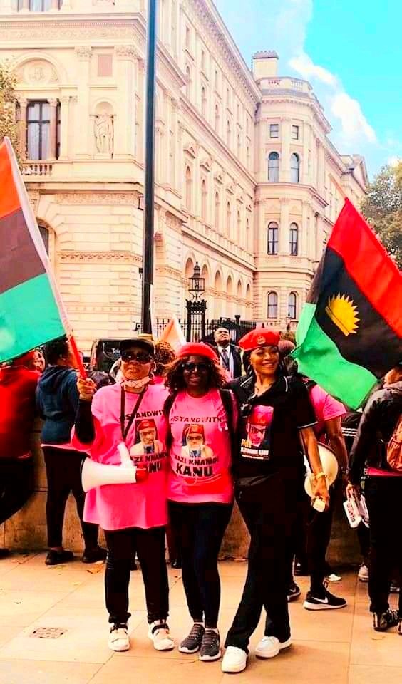 igbo_star's tweet photo. Well meaning individuals all over the world are pushing down structures that represent the evils of colonialism and slavery. Nigeria is one of such evil structures and must be pushed down in line with a world of Liberty and Freedom. Self determination remains the only solution. https://t.co/dw8AgQQ021