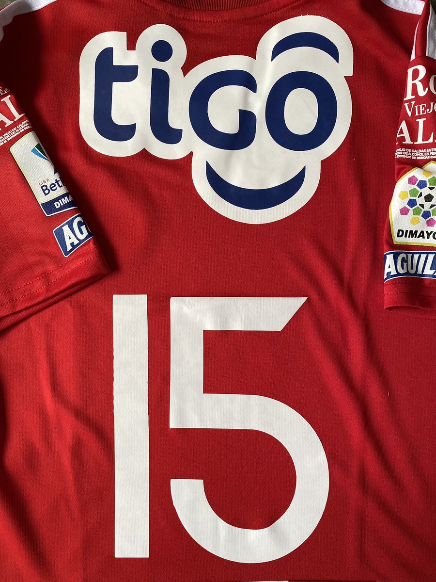 cdfactoryco's tweet photo. ✍🏼🦈 ¡Con mucha fe! Si @JuniorClubSA clasifica a la final, rifamos una camiseta entre todos los que den RT a este tuit y nos sigan. 

Nota: Solo serán válidos los RT dados antes del partido. https://t.co/G91EVXGtuC