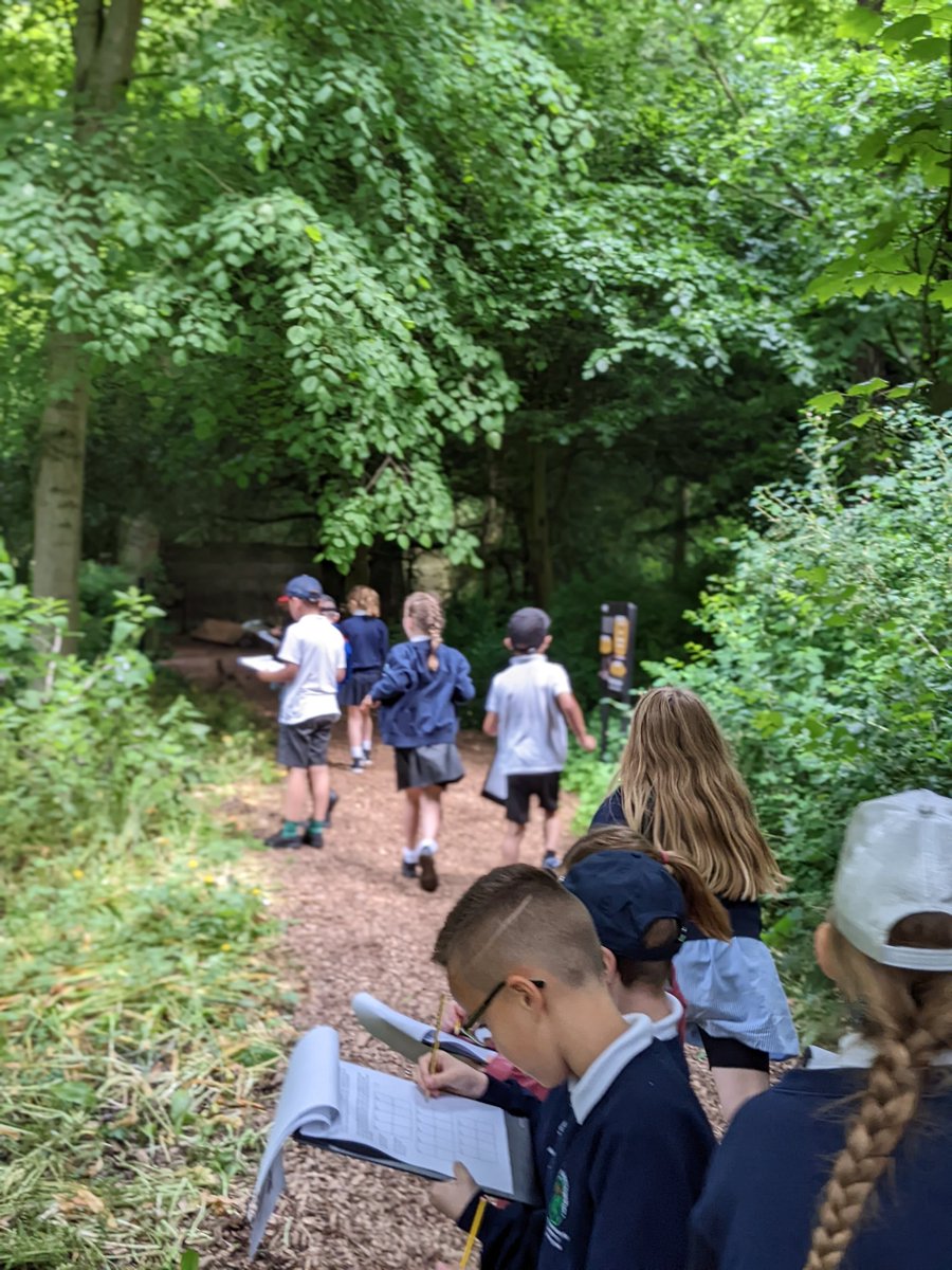 SpringCottagePS's tweet image. Year 3 had an amazing day at @SewerbyHall taking part in an Anglo Saxon workshop. Thank you to all of the staff and volunteers. The children had a fantastic day and learned a lot! #SpringCottageHistory