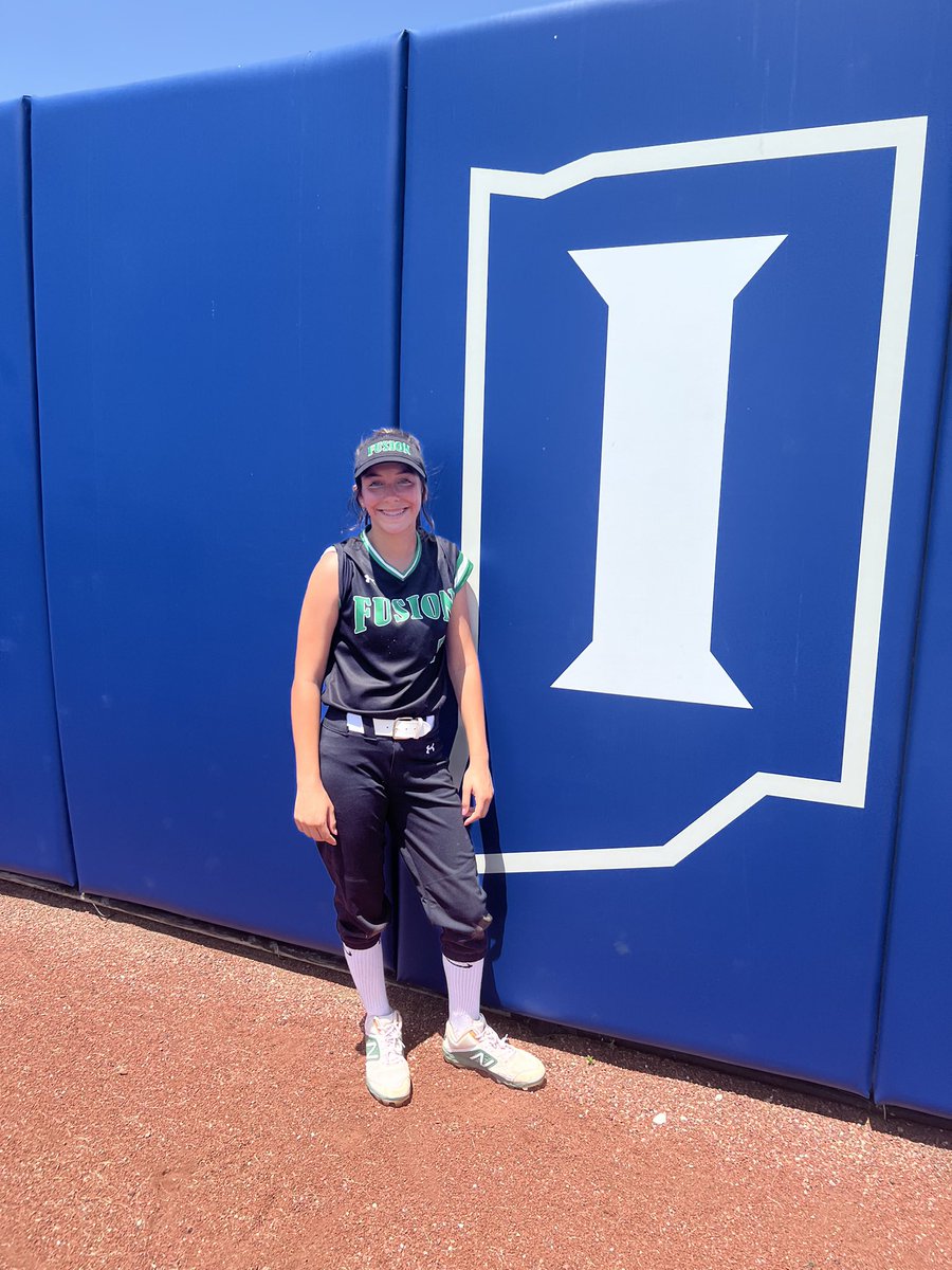 HarperFair10's tweet photo. Thank you so much for the opportunity to come and work today!! Had a great time and learned some new things to make me a better hitter at the plate!! Thank you to @Coach_pooch and @IndStSoftball for hosting the camp!! https://t.co/PKBDwBRE4h