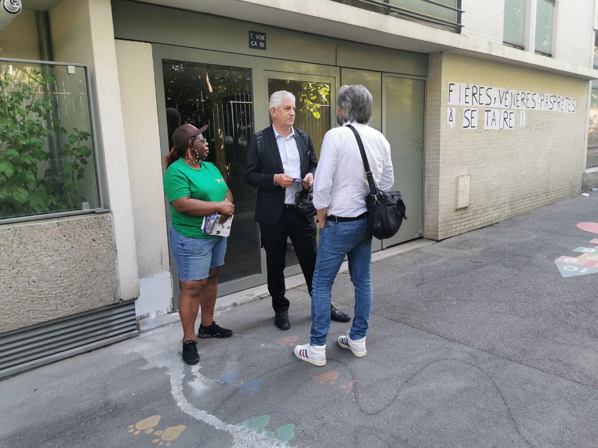 CaronAymericoff's tweet photo. Après le dépôt de ma candidature pour le 2nd tour, de retour sur le terrain pour continuer à échanger avec les habitants.
Merci encore pour vos mots d'encouragement. Oui, la victoire est pour bientôt ✌️
#VcommeVictoire
#Circo7518 
#Nupes https://t.co/ubgO5gu1iE
