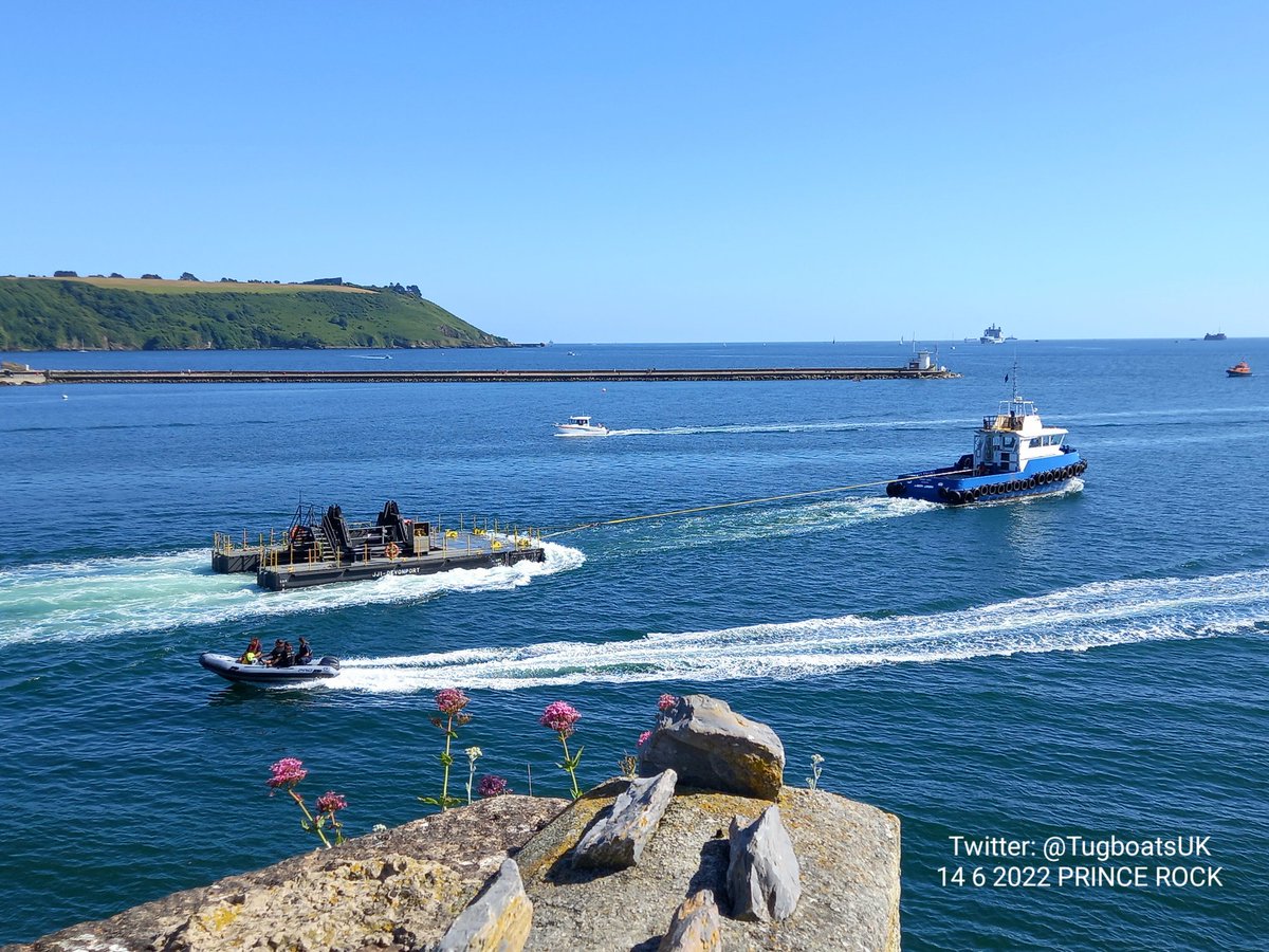 TugboatsUK's tweet photo. Tug PRINCE ROCK in front of Mount Batten, Cattewater, Plymouth, this evening. #Plymouth #Cattewater #tuglife #LiquidHighway #BritainsOceanCity #MountBatten #PrinceRock #tug #tugs #tugboats #tugboat @PlymouthDevon1 https://t.co/GxYV5VGeR6