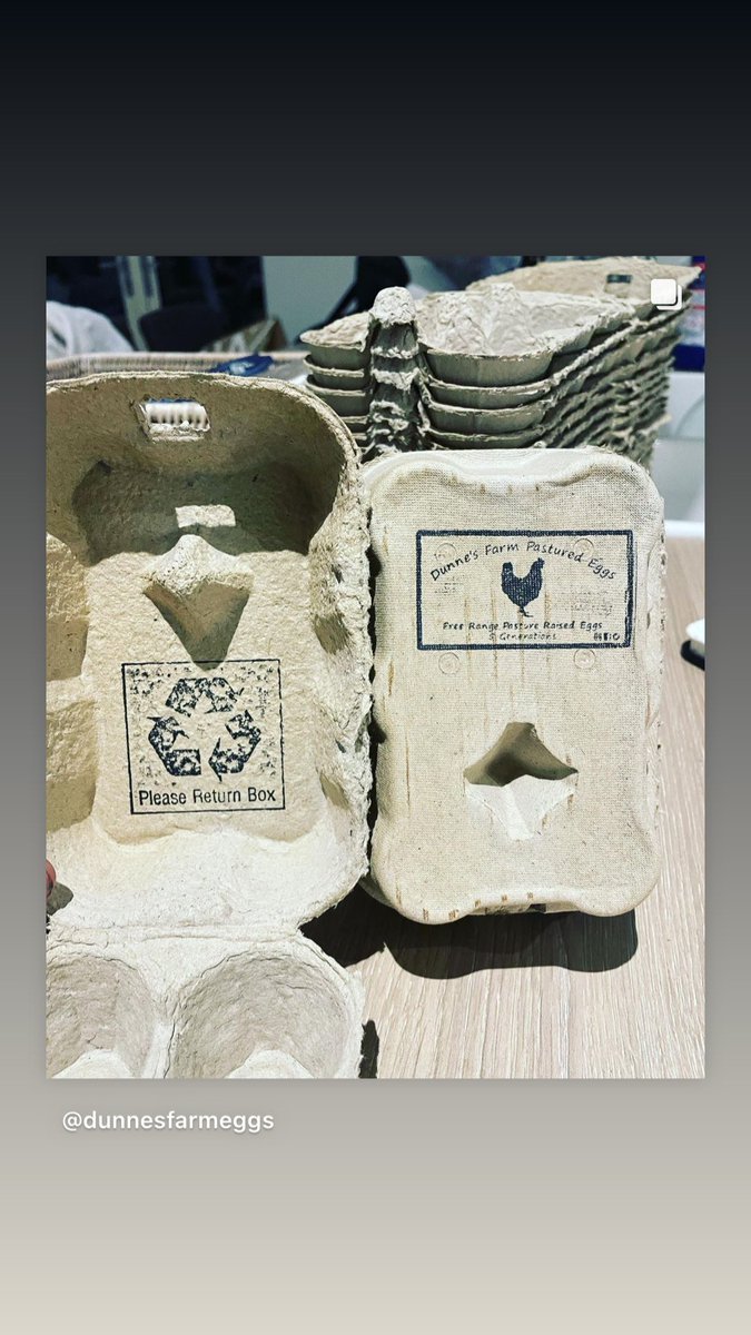 Dunnesfarmeggs's tweet photo. Good evening๐Some of you may have noticed today that we had a new stamp on our boxes. It doesnt quite look as nice as the sticker.But in the interest of the environment and plastic waste we choose the stamp๐
#eggboxstamp #caringforourenvironment #reduceplastic #pastureeggs https://t.co/oGP1mUK7Qz