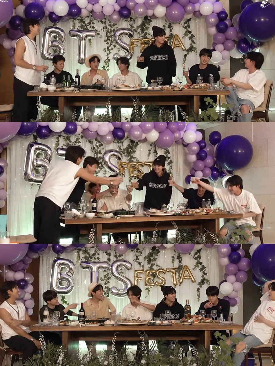 Fathusafnas7's tweet photo. Bangtan Sonyeondan🗣"WE WILL WAIT FOR YOU"😭
“Promise that we’ll keep on coming back for more”- Let’s hold on to this for the time being🥲
We hope Chapter 2 would surely be greater💜TY for giving us so much as a group, now it’s our tym to support you as individuals🫂Bless you🥹🙌🏻 https://t.co/c5dSLm3R2o