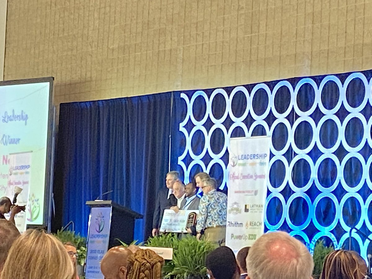 Congratulations to <a href="/SCS_Bulldogs/">Sheffield City Schools</a> Superintendent <a href="/Tunupe94/">Dr. Carlos Nelson</a> on being awarded the 2022 CLAS Leadership Award. #clasconv22 #clasleaders