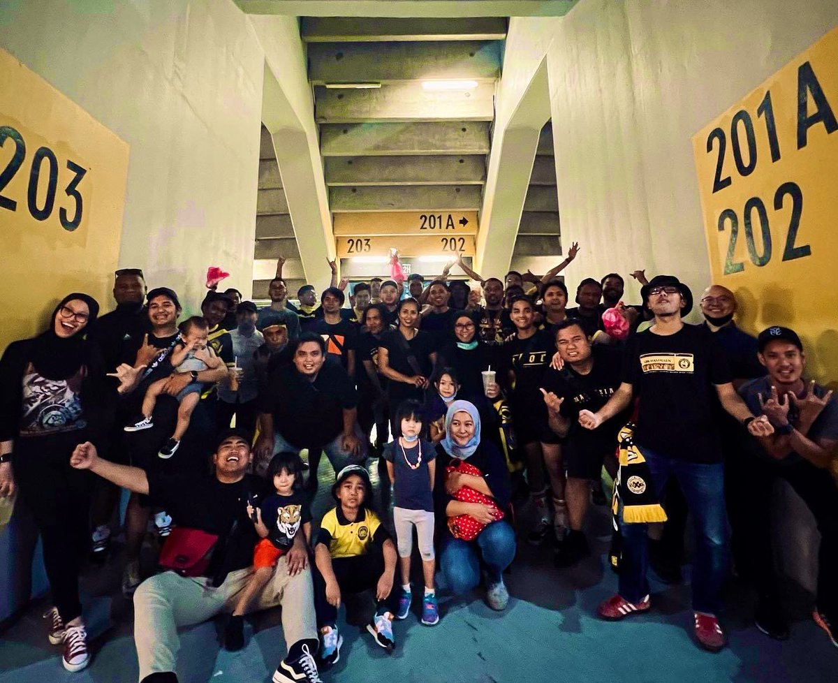 sonofkl's tweet photo. Dalam sejarah! Manis semuanya.

@portbujang  X @officialbraderb 

🇲🇾 https://t.co/lt82mvCsUn