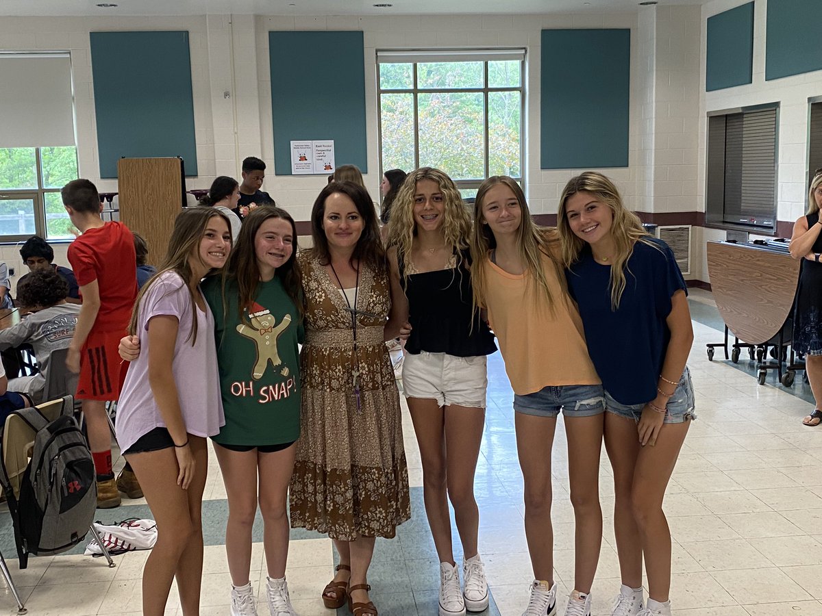 PVMSEast's tweet photo. Last day at East for our 8th graders.  Best wishes at the high school… we’ll miss you! https://t.co/zkruPUTg0i