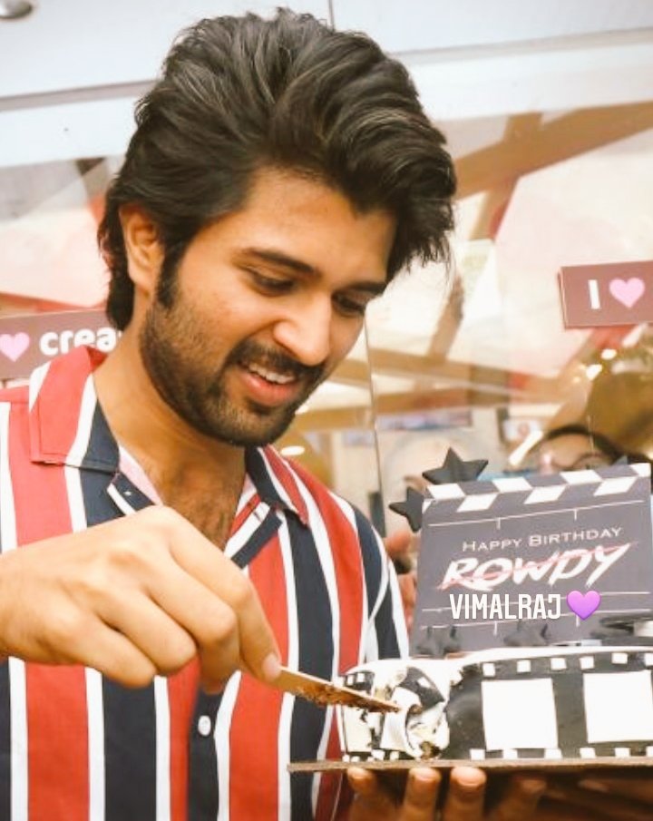 _lovingAngel's tweet photo. Happy Birthday Vimal💜😍
@Vimal_Twitz ✨
Have a happy nd wonderful year ahead ✨✨💫💫 Always stay happy with lots of love nd happiness ❣️enjoy the day 🥳 #HBDVimal #HBDVenna #HBDcousin #Raj #BestFriend 🫶🏻 https://t.co/EhF60Kwacy