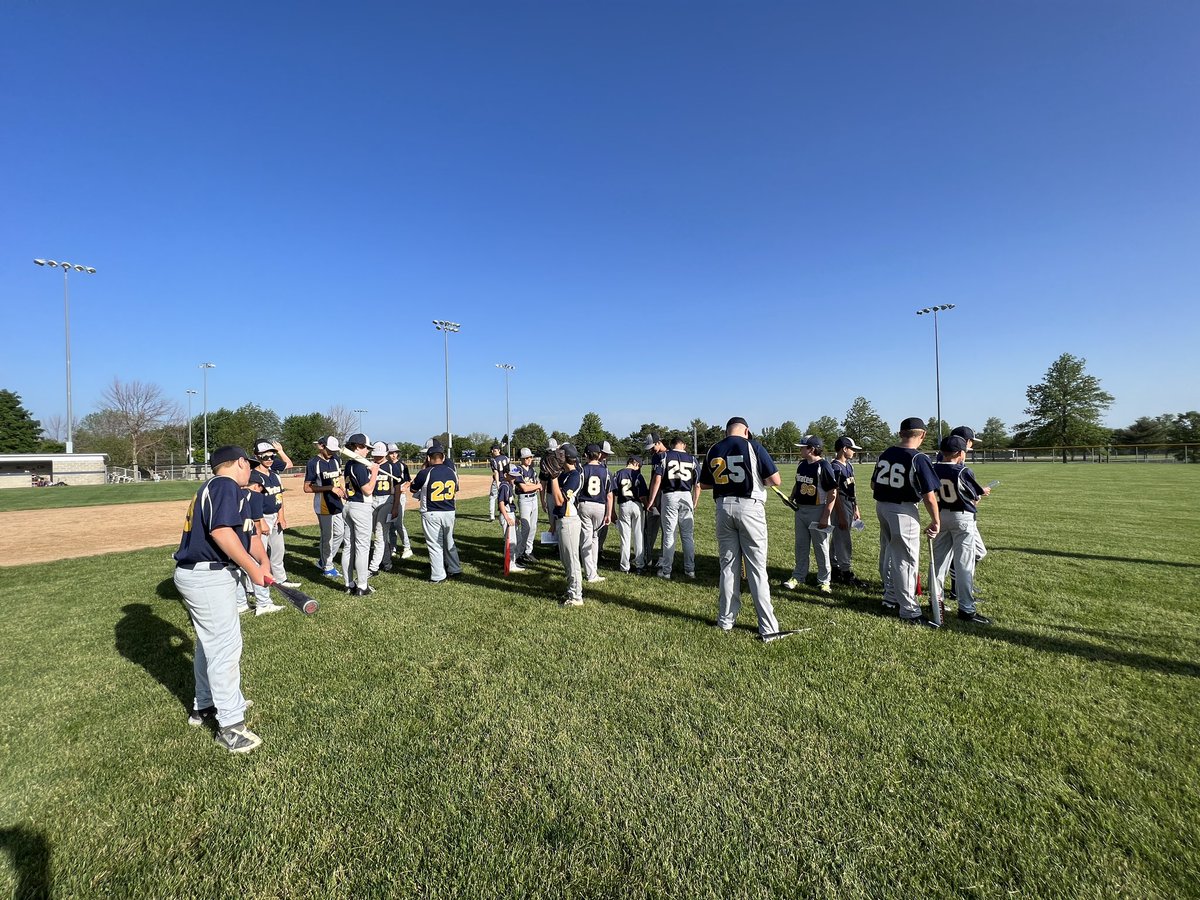WHasko35's tweet photo. Pirates sweep Waterloo Columbus, winning their 6th straight game.
🏴☠️🎸⚾️🙌
#hudsonschools #MLB #ihsbb
#tuesdayvibe @CoachDPetersen https://t.co/mLKzKGb1ho