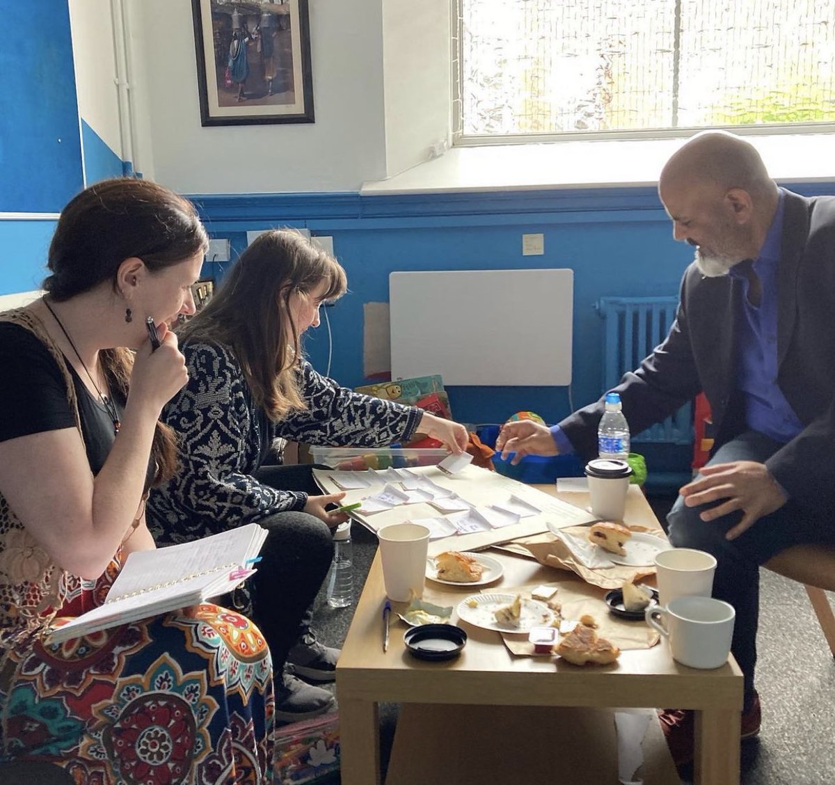 artsekta's tweet photo. Delighted to welcome @PeterChandstory to Belfast today to continue work on our new site specific show for #BelfastMela

Working alongside street artists from Rajasthan, the show explores stories from Indian and Irish mythology

Supported by @BCouncil_NI https://t.co/yq3Zz3z1Pv