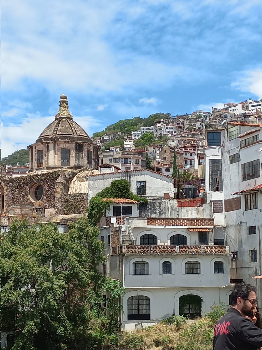 ErnestoOlguin2's tweet photo. Visitando El #PuebloMagico #TaxcoDeAlarcon. https://t.co/JT86g7C3ek