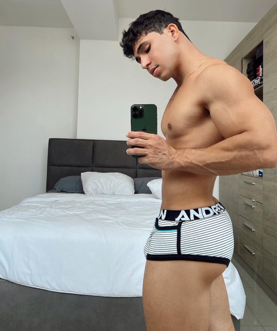 B&oacute;xers @andrewchristian 🍑💦 https://t.co/0Qboo2qPFh<a class="tags" target="_blank" title="On Twitter" href="/?out=eyJ0eXAiOiJKV1QiLCJhbGciOiJIUzUxMiJ9.eyJpYXQiOjE3MTk3MDM4MDQsImlzcyI6InR3cG9ybnN0YXJzLmNvbSIsIm5iZiI6MTcxOTcwMzgwNCwiZXhwIjoxNzUxMjM5ODA0LCJyZWRpcmVjdF91cmwiOiJodHRwczovL3R3aXR0ZXIuY29tL2FuZHJld2NocmlzdGlhbiJ9.rHUTauNulPJ6E5UPqkO_53SRjCqG0-oOx0bEljbhhcBNhGL8t24o4g0Yy1bIdOer_8blCd17V9I2x48k_5wxiw">@andrewchristian</a>