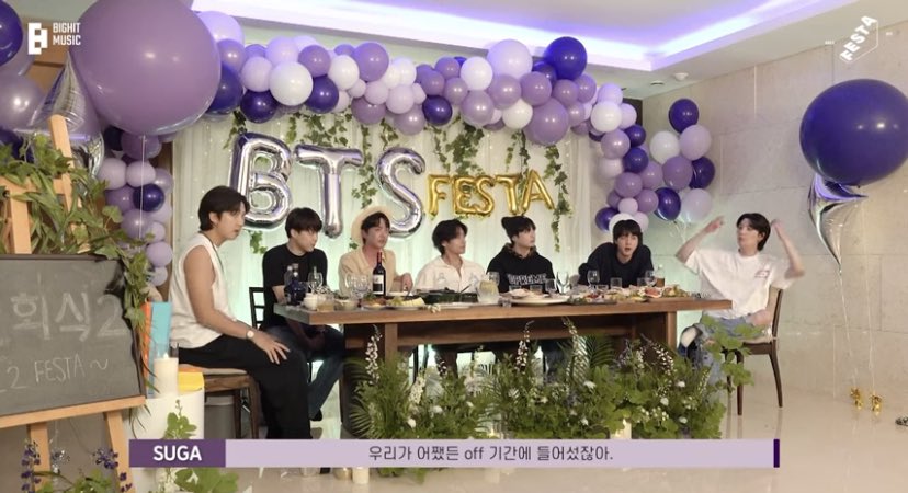 btsargento's tweet photo. – SUGA había dicho “우리가 어쨌든 off 기간에 들어섰잖아”, se traduciría: “de todos modos, entramos en nuestro "período de descanso", no?” refiriéndose a que si bien harían cosas como grupo, no serían tantas comparado a antes porque ahora se enfocarán en sus trabajos individuales. https://t.co/swPfyHJV3o