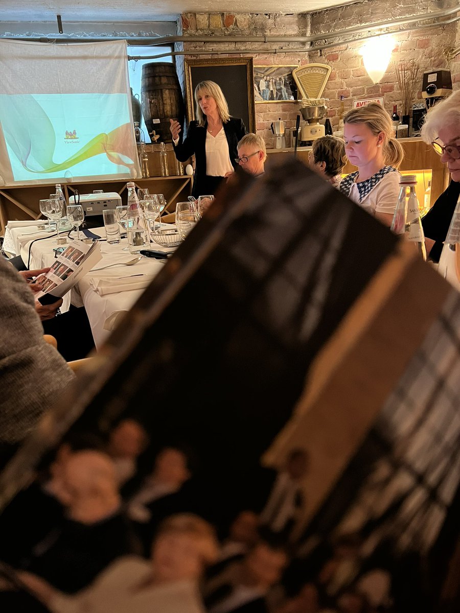 Amazing insights into @M100Colloquium by Head of Programme <a href="/SabineSasse/">Sabine Sasse</a> tonight. Exchange between European media more important than ever, discussing political issues, recognizing work of courageous people and bringing different views together. <a href="/SI_Deutschland/">SI Deutschland</a> @SIEurope