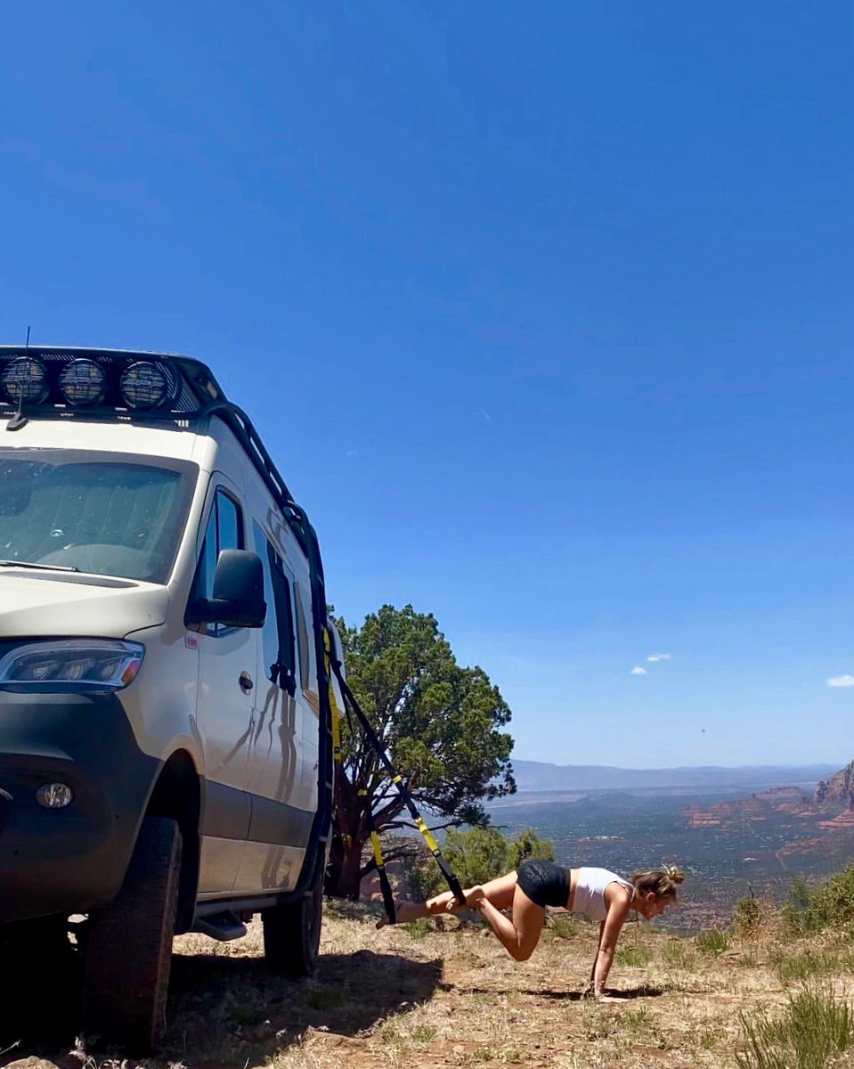 TRXtraining's tweet image. Pack light the Summer without sacrificing your sweat sesh! TRX is the perfect travel companion for any on-the-go workout. 

📷: IG @lilynoelle

#TRXTraining #SuspensionTrainer #TRXLetsMove #TRXTrainingClub