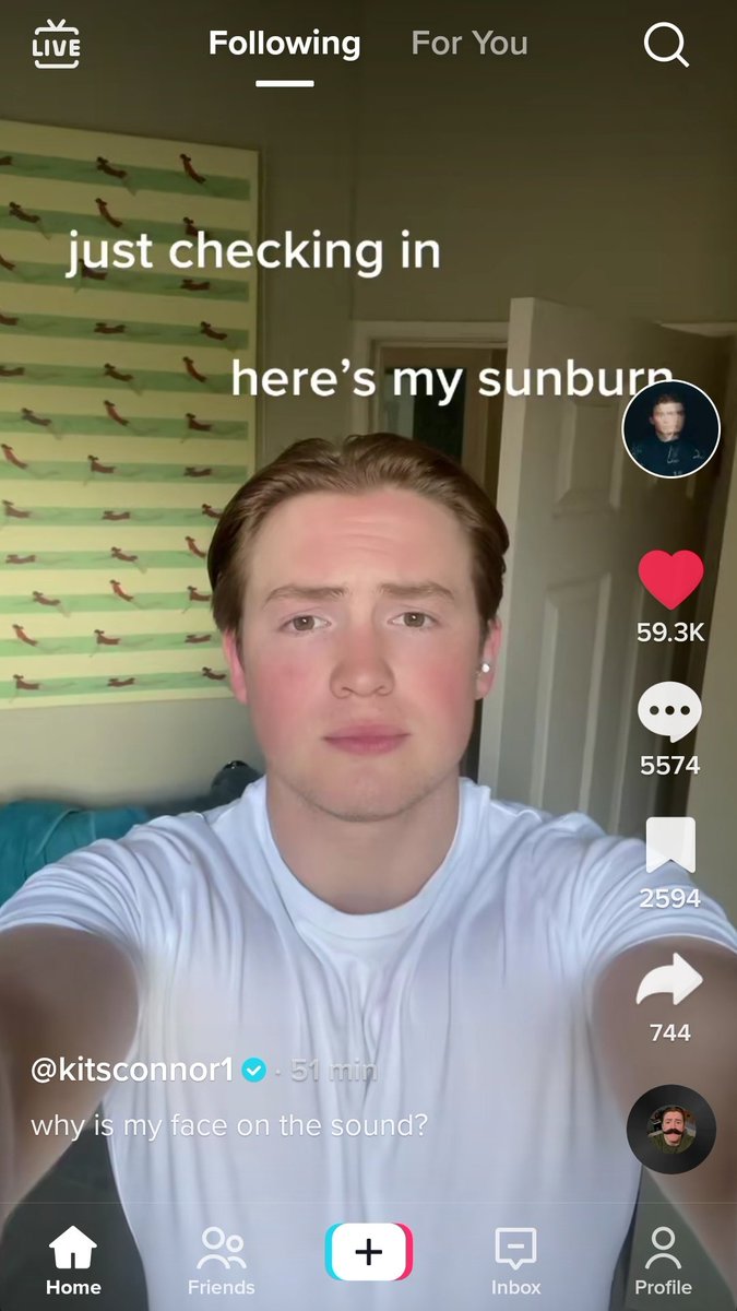 nicksfl0wer's tweet photo. I LOVE HIM https://t.co/phY4j2avPL