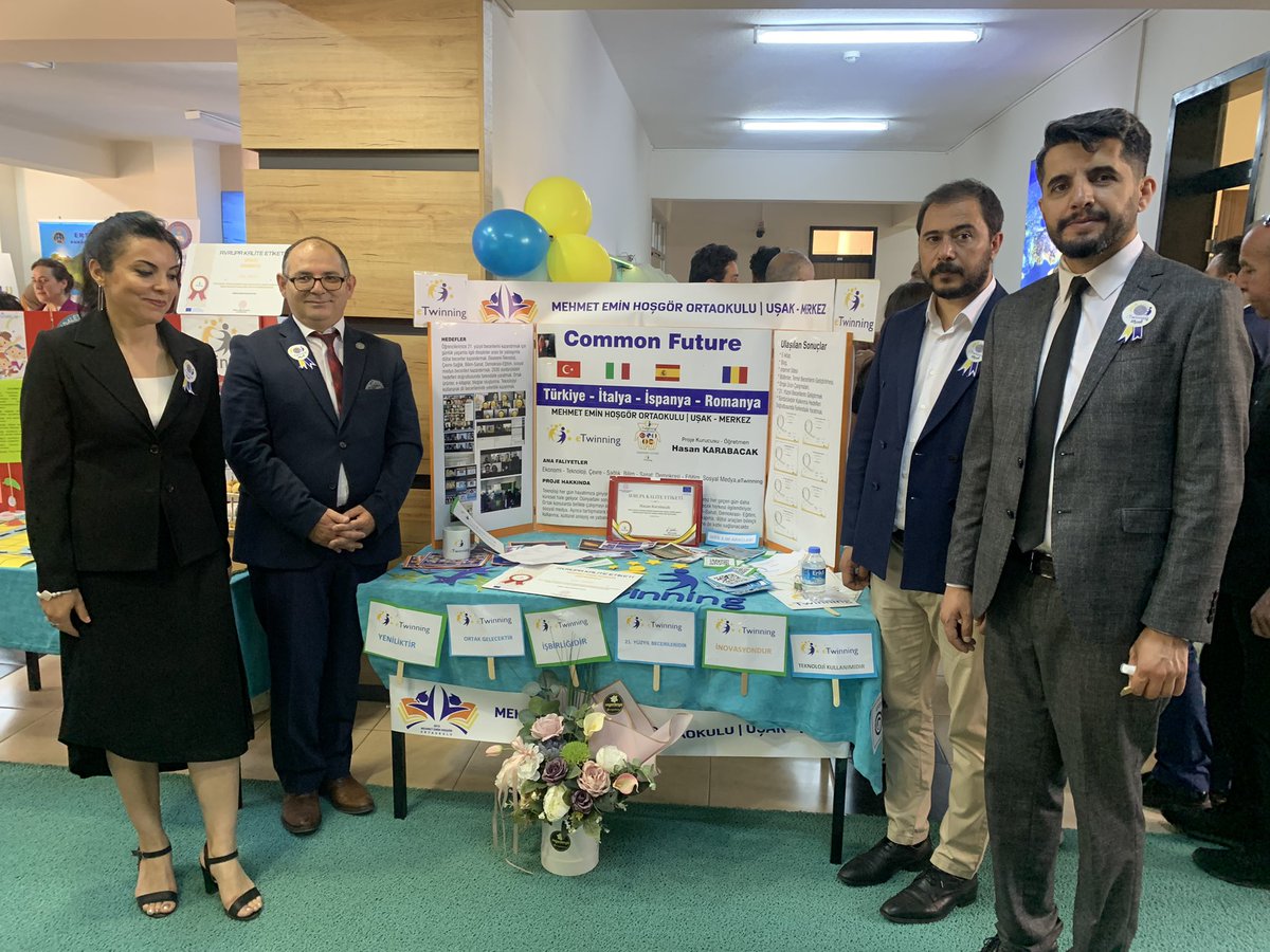 hasankrbck45's tweet photo. Bugün düzenlenen eTwinning Kalite Etiketi Töreniyle; Avrupa Kalite Etiketimi ve Avrupa Kalite Etiketi Okul Levhamızı aldık. Projede çalışan üyelerimize, UDS yetkilerine ve meslektaşlarımıza çok teşekkür ederim. @tretwinning @turangore @blentsahin07 @eTwinning_Usak @cosku_aker https://t.co/RPTcCHfuA4